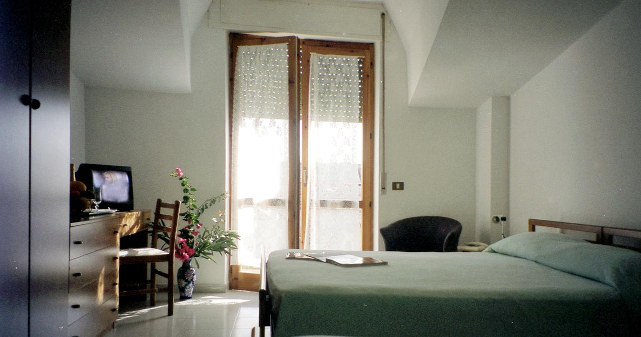 Hotel Europa Casal Velino Zewnętrze zdjęcie